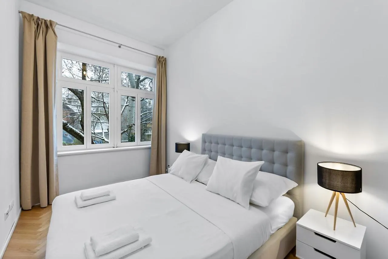 Vienna Chic Residences #Suite 6 * Brand New *
